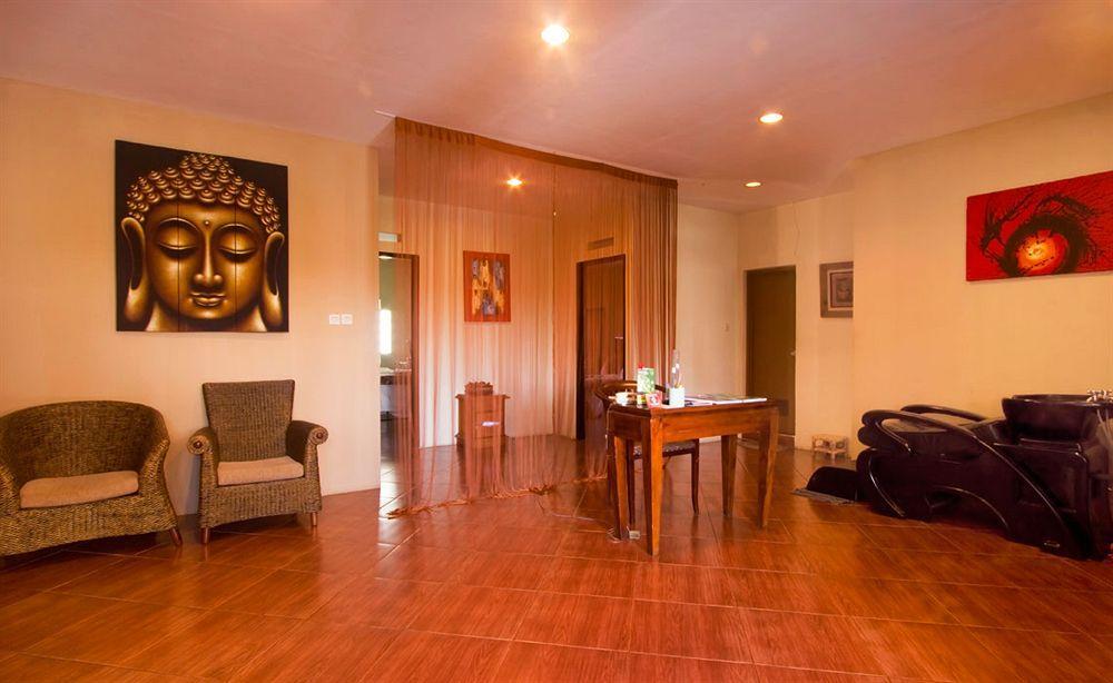 Bentani Hotel & Residence จิเรบอน ภายนอก รูปภาพ